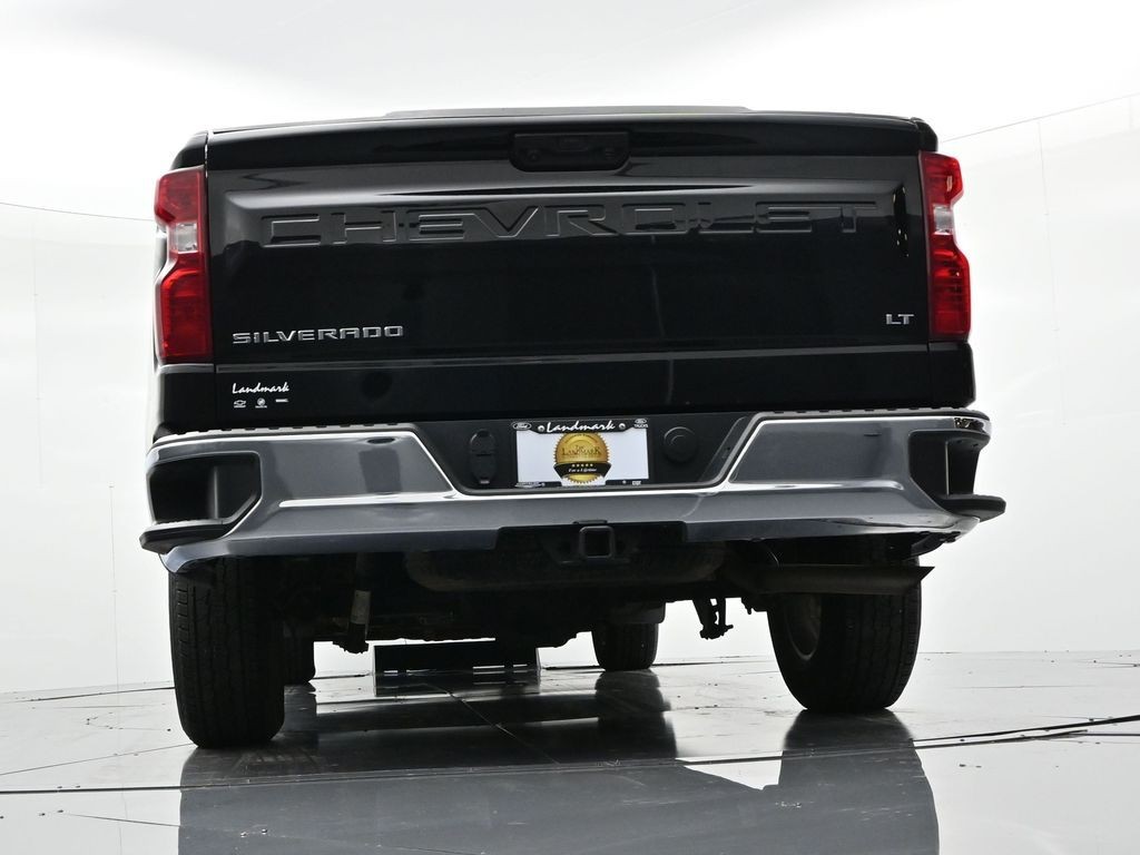 Chevrolet Silverado 1500 Vehicle Full-screen Gallery Image 21