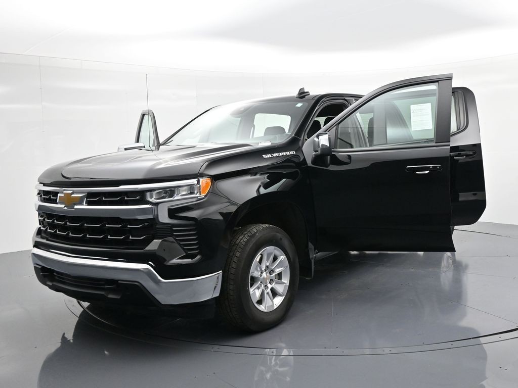 Chevrolet Silverado 1500 Vehicle Full-screen Gallery Image 26