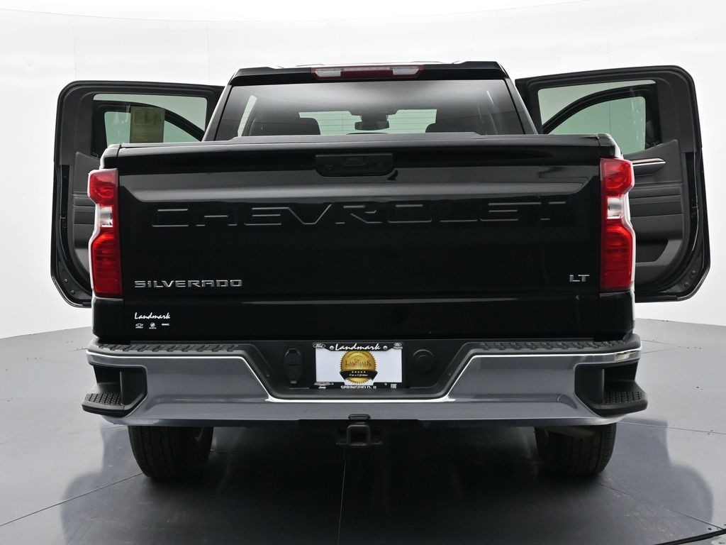 Chevrolet Silverado 1500 Vehicle Full-screen Gallery Image 27