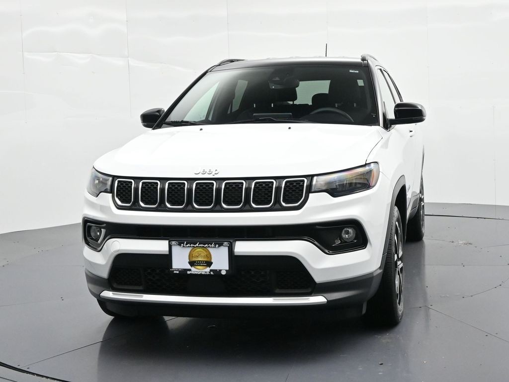 Jeep Compass Vehicle Full-screen Gallery Image 3