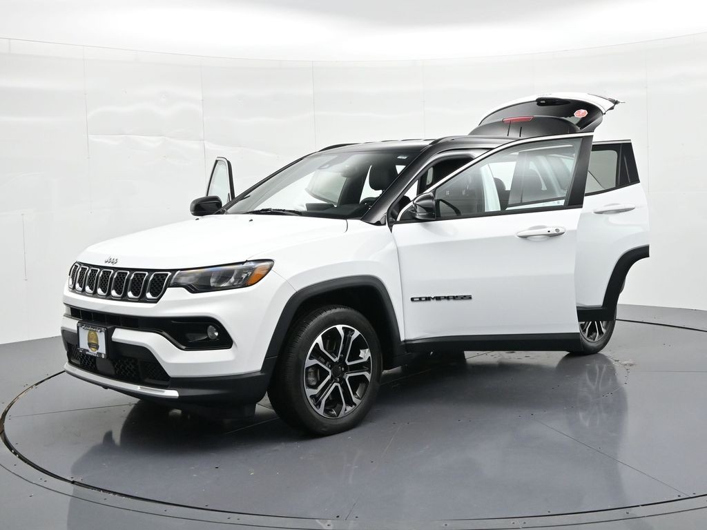 Jeep Compass Vehicle Full-screen Gallery Image 27