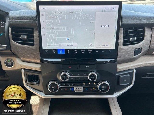Ford Expedition Vehicle Full-screen Gallery Image 21