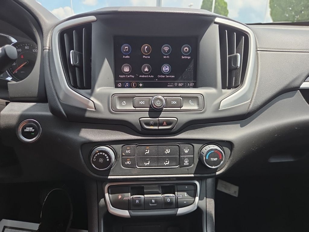 GMC Terrain Vehicle Full-screen Gallery Image 13