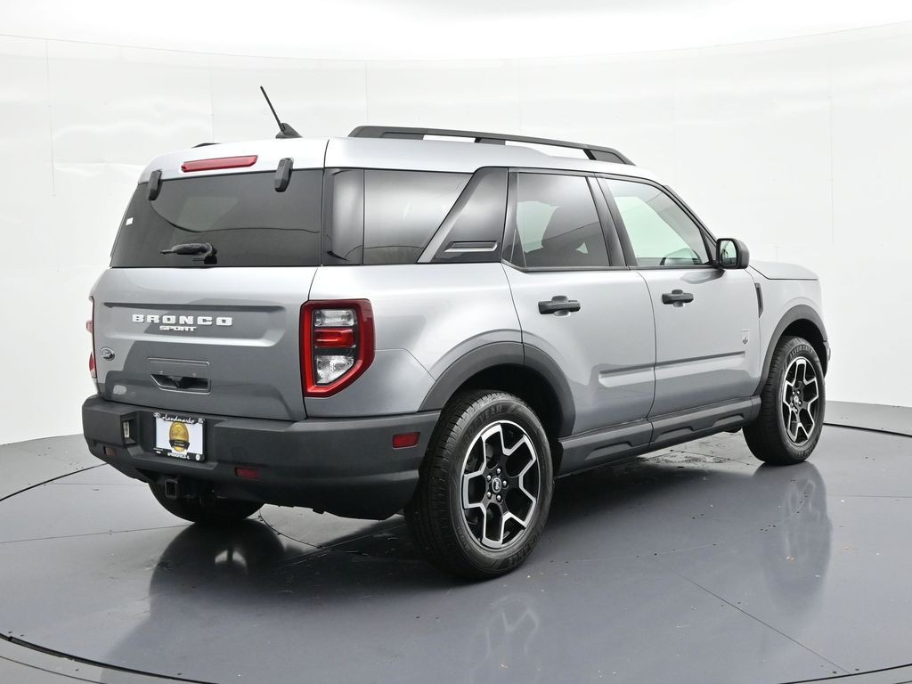 Ford Bronco Sport Vehicle Full-screen Gallery Image 06