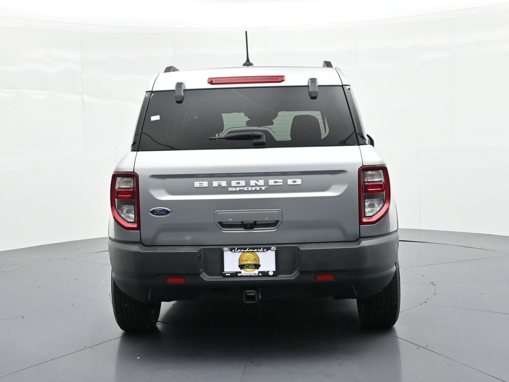Ford Bronco Sport Vehicle Full-screen Gallery Image 07