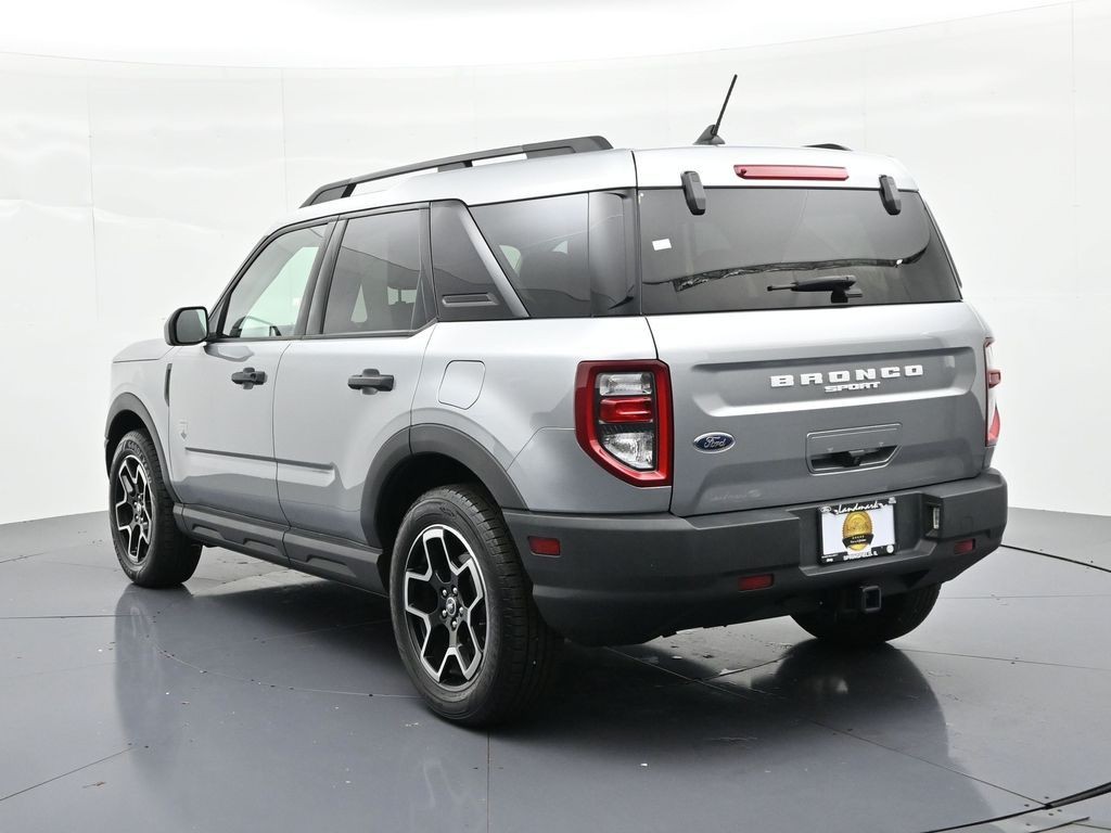 Ford Bronco Sport Vehicle Full-screen Gallery Image 08