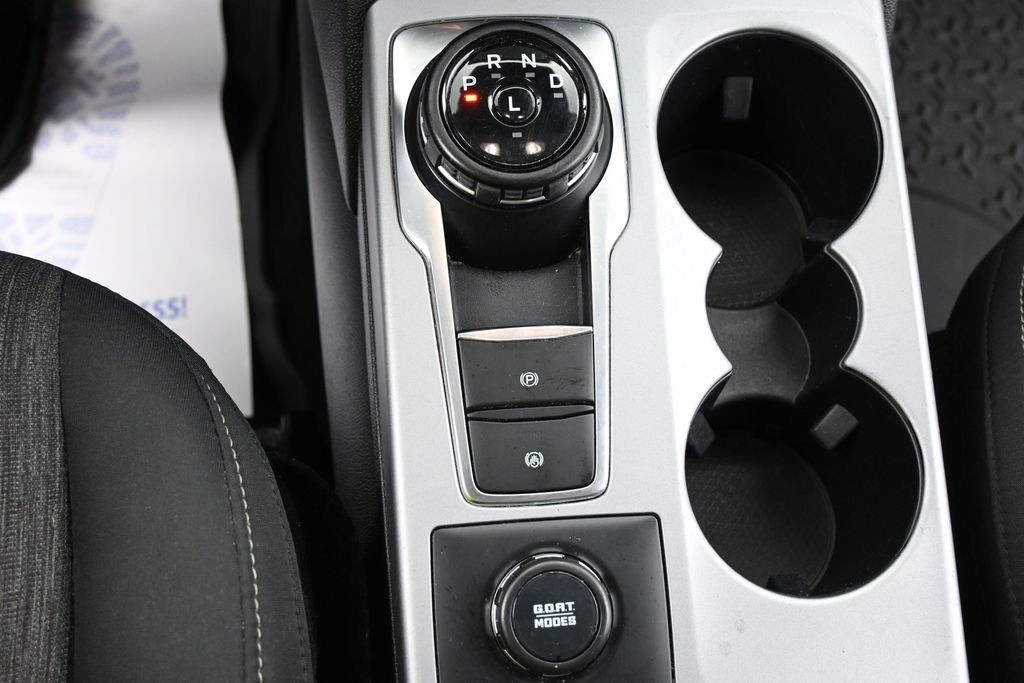 Ford Bronco Sport Vehicle Full-screen Gallery Image 14
