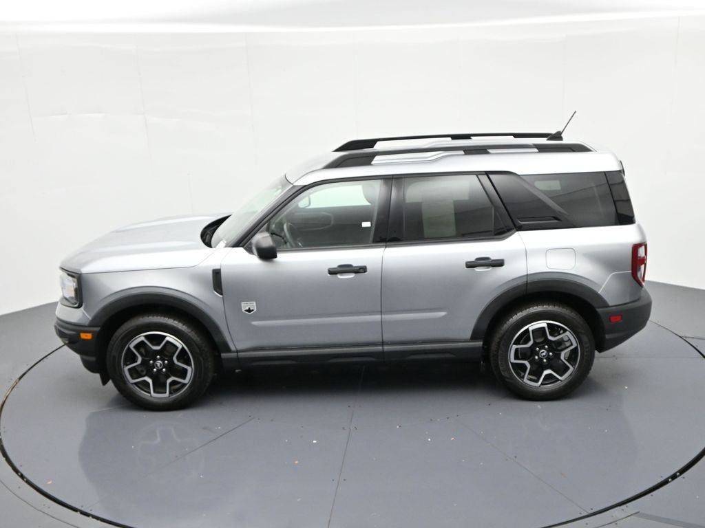 Ford Bronco Sport Vehicle Full-screen Gallery Image 20