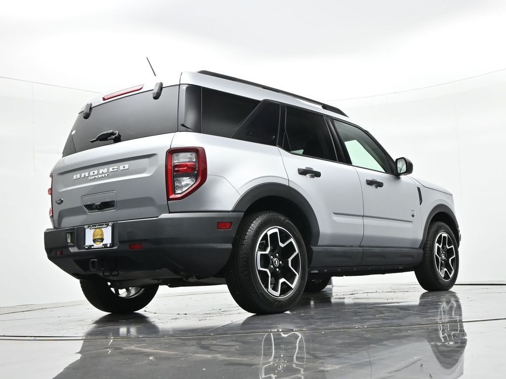 Ford Bronco Sport Vehicle Full-screen Gallery Image 23