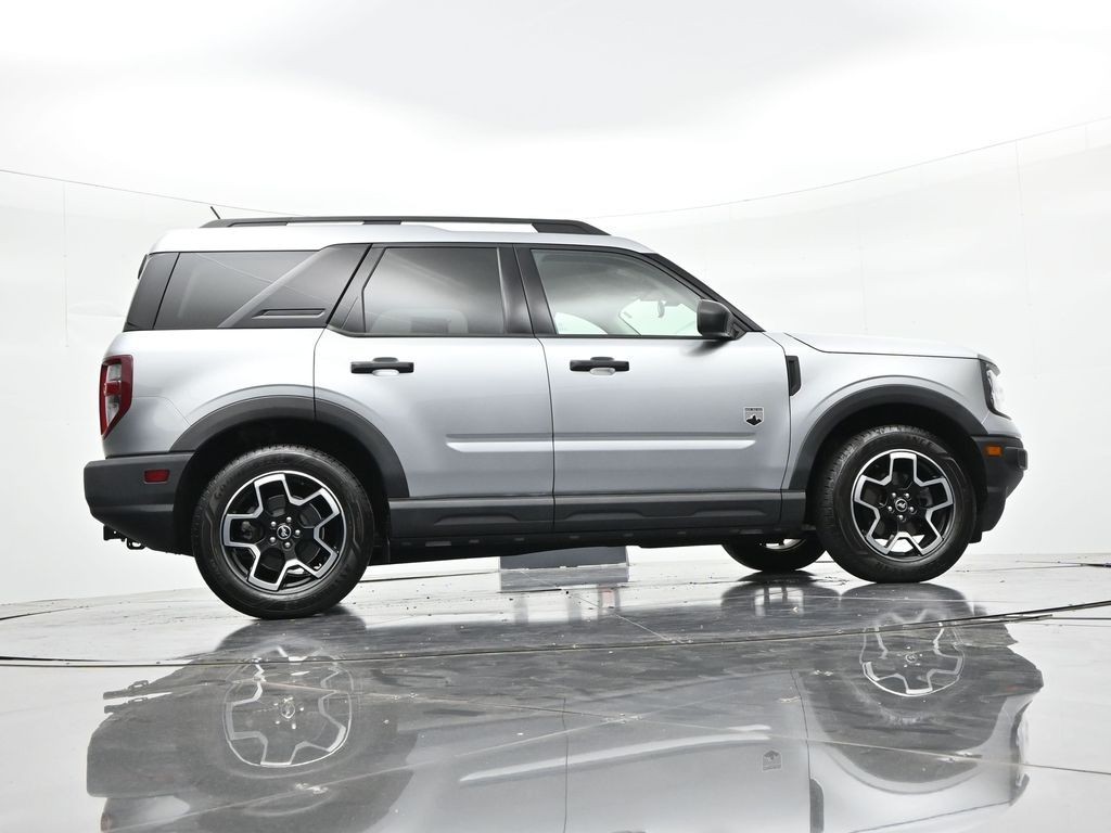 Ford Bronco Sport Vehicle Full-screen Gallery Image 24