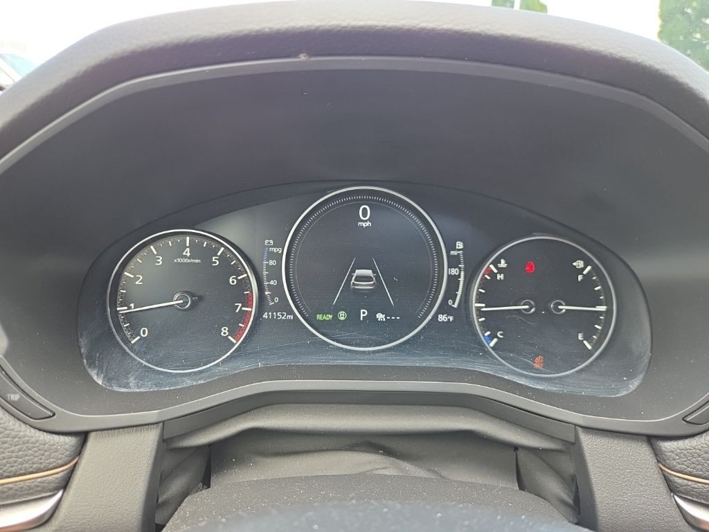 Mazda CX-90 Vehicle Full-screen Gallery Image 11