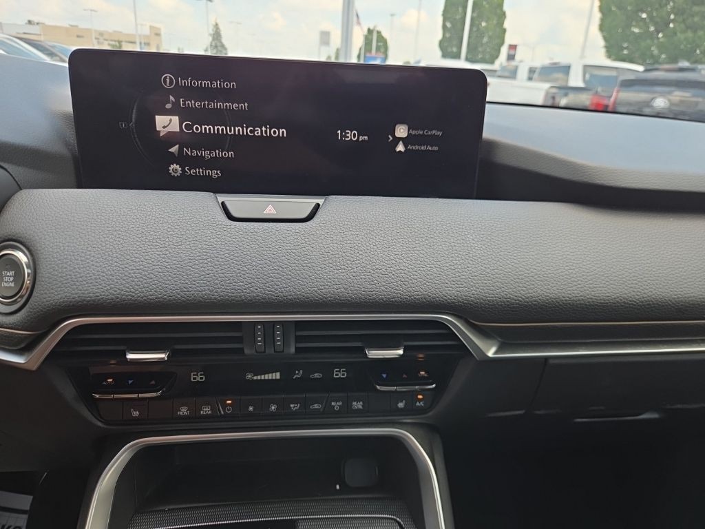 Mazda CX-90 Vehicle Full-screen Gallery Image 13