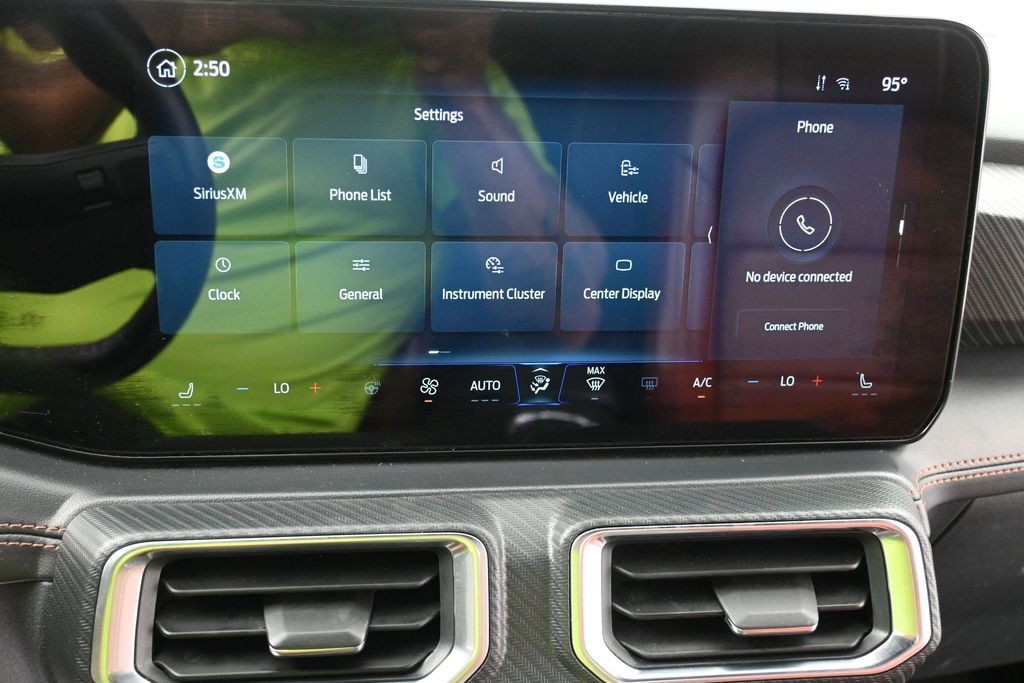 Ford Mustang Vehicle Full-screen Gallery Image 11