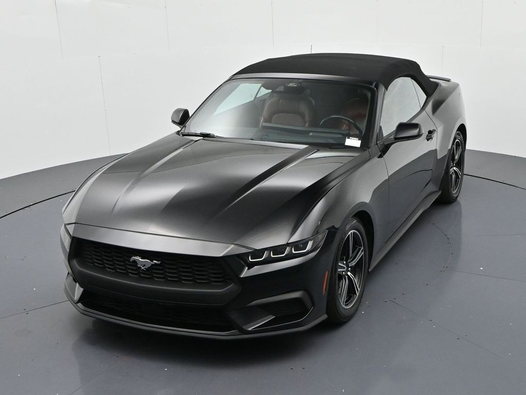 Ford Mustang Vehicle Full-screen Gallery Image 17