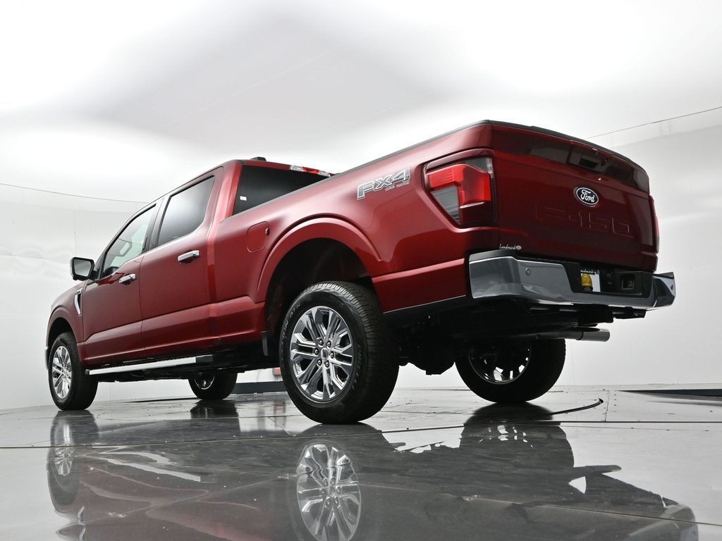 Ford F-150 Vehicle Full-screen Gallery Image 21