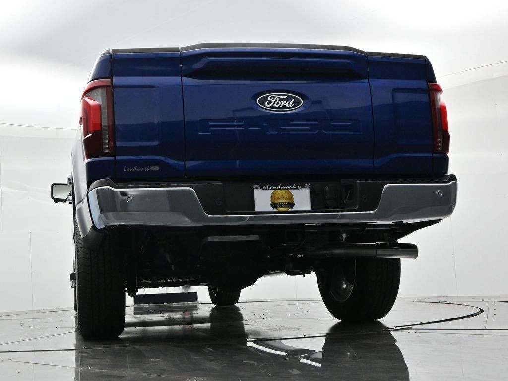 Ford F-150 Vehicle Full-screen Gallery Image 22