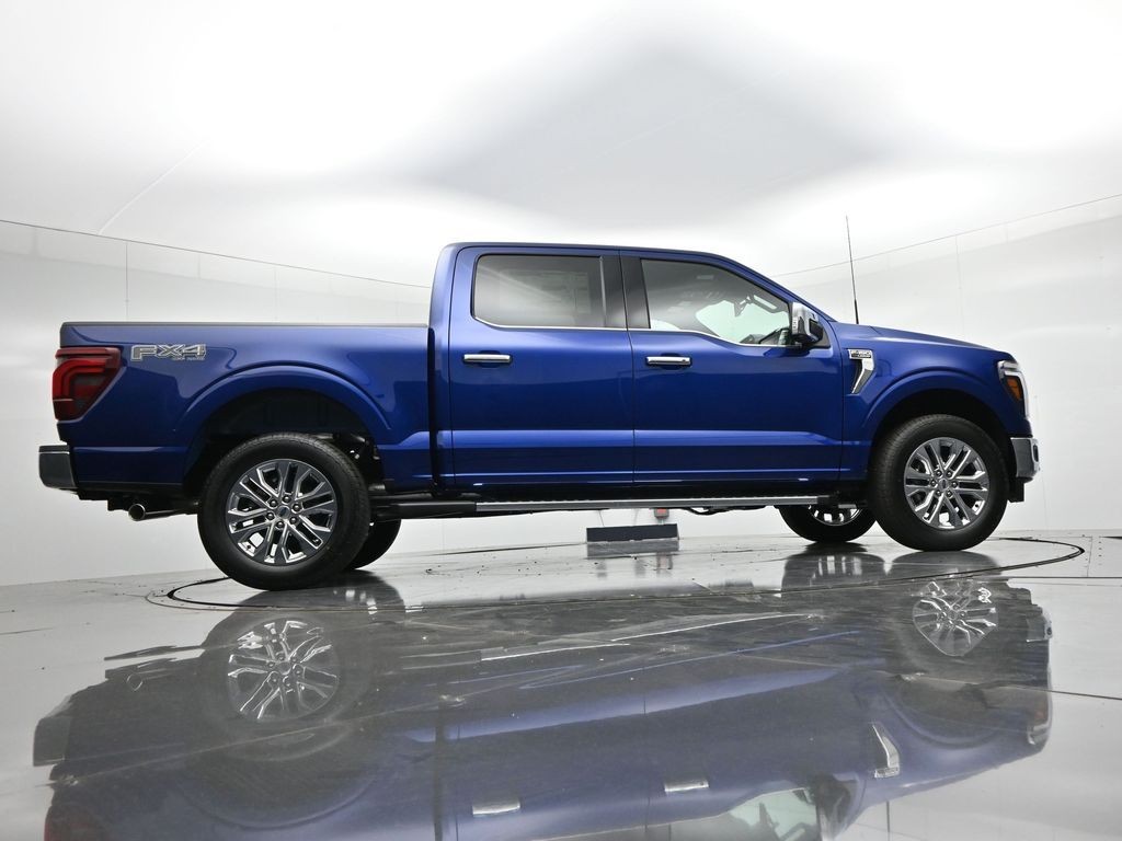 Ford F-150 Vehicle Full-screen Gallery Image 24