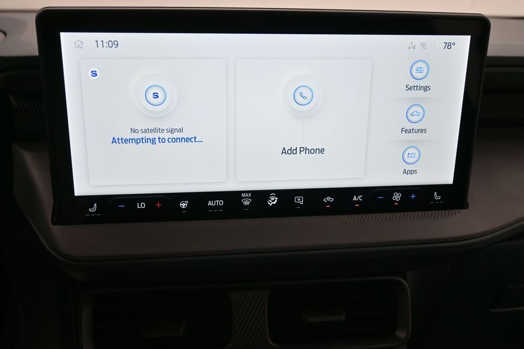 Ford Maverick Vehicle Full-screen Gallery Image 13