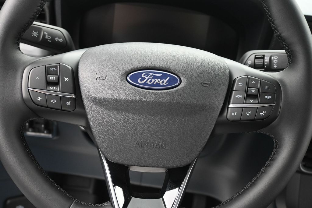 Ford Maverick Vehicle Full-screen Gallery Image 15