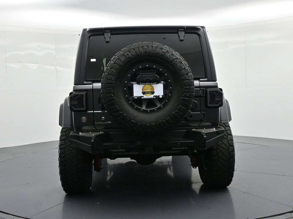 Jeep Wrangler Unlimited Vehicle Full-screen Gallery Image 7