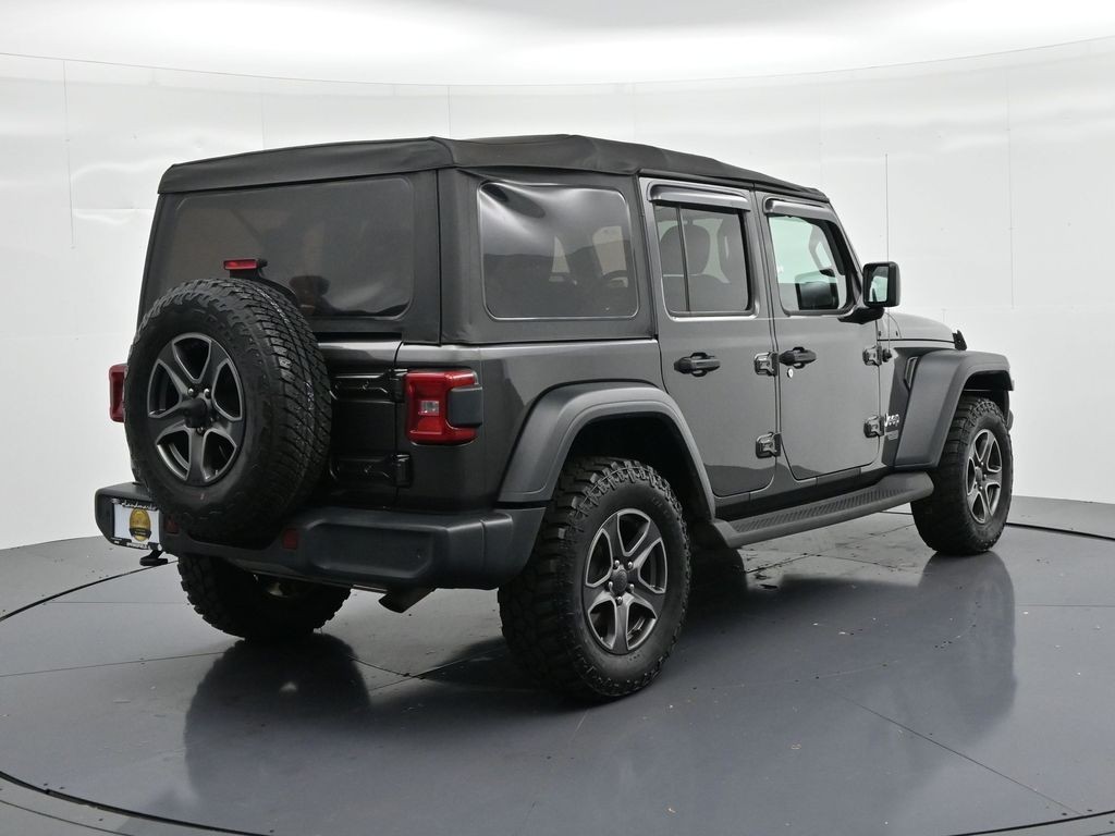 Jeep Wrangler Unlimited Vehicle Full-screen Gallery Image 6