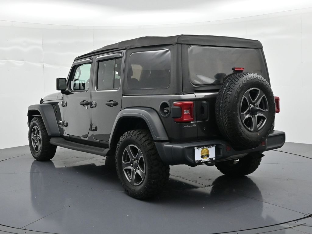 Jeep Wrangler Unlimited Vehicle Full-screen Gallery Image 8