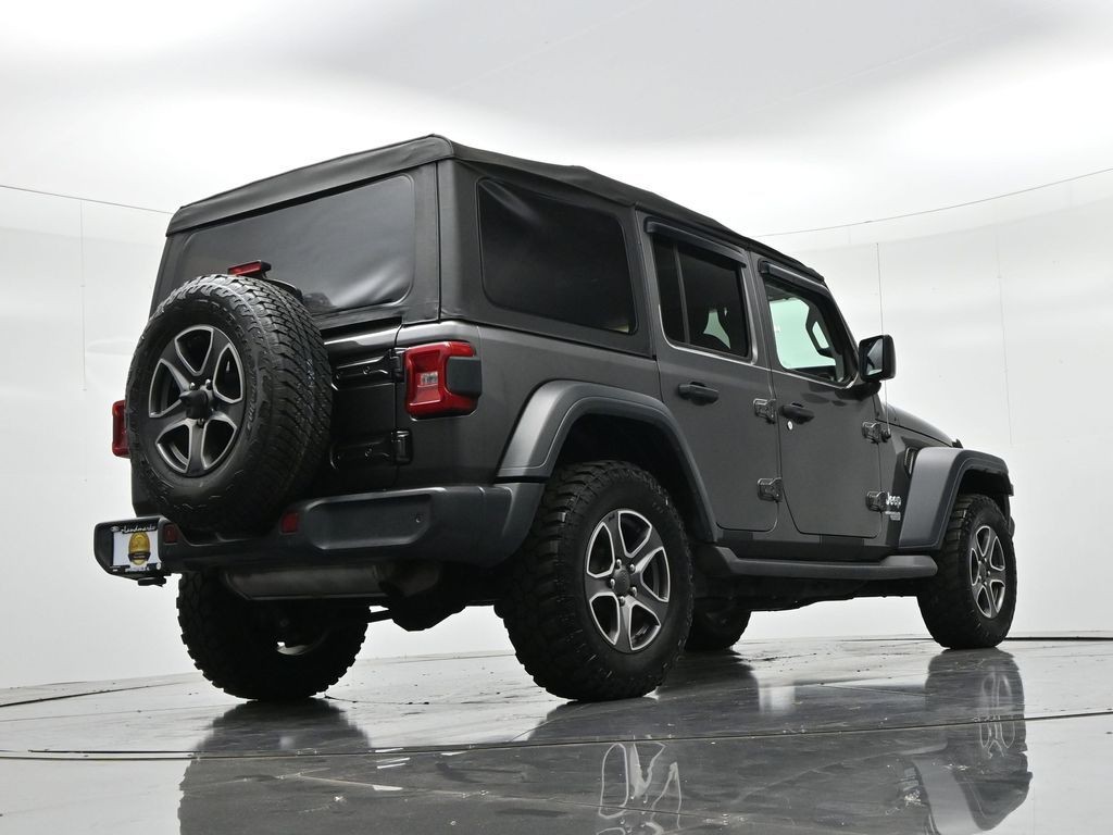 Jeep Wrangler Unlimited Vehicle Full-screen Gallery Image 20