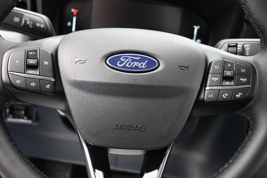 Ford Maverick Vehicle Full-screen Gallery Image 13