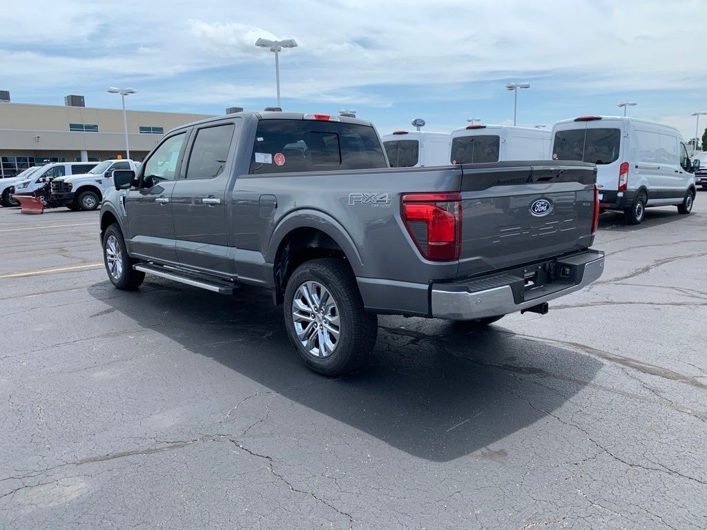 Ford F-150 Vehicle Full-screen Gallery Image 6