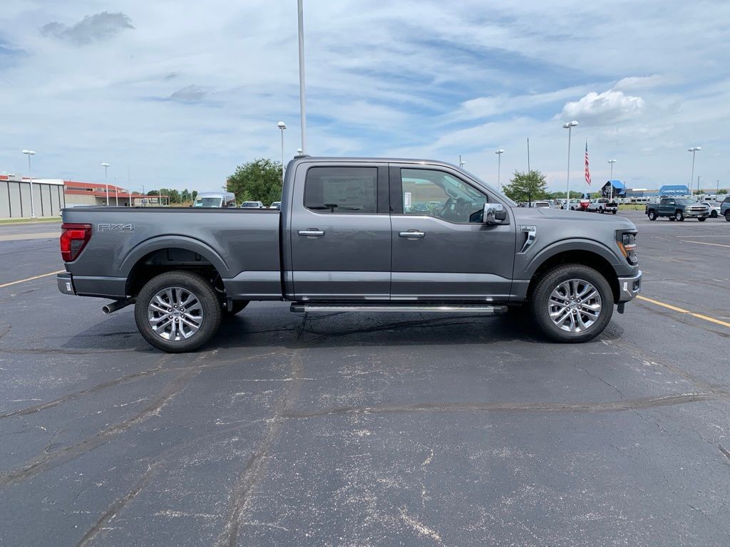 Ford F-150 Vehicle Full-screen Gallery Image 8