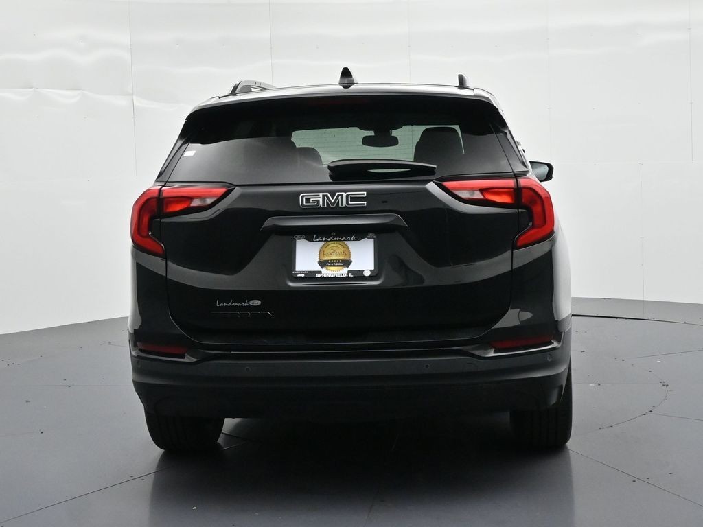 GMC Terrain Vehicle Full-screen Gallery Image 7