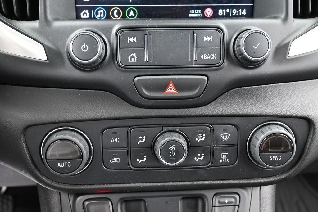 GMC Terrain Vehicle Full-screen Gallery Image 11