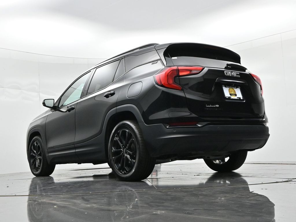 GMC Terrain Vehicle Full-screen Gallery Image 19