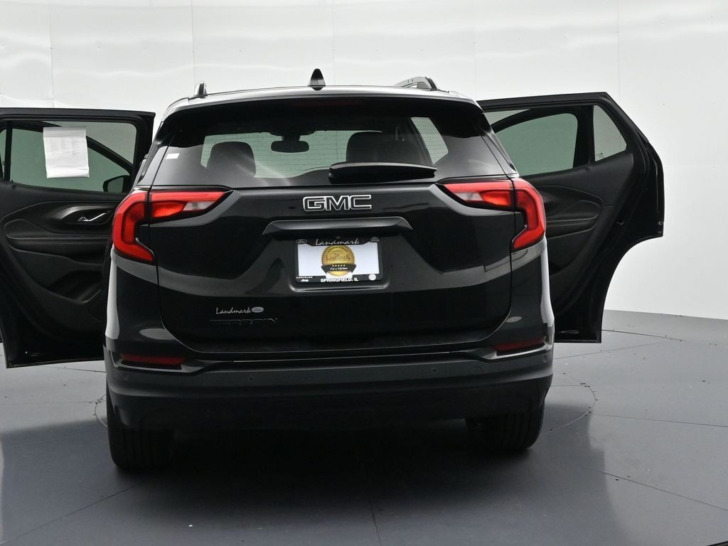 GMC Terrain Vehicle Full-screen Gallery Image 26