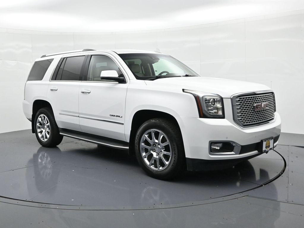 GMC Yukon Vehicle Full-screen Gallery Image 4