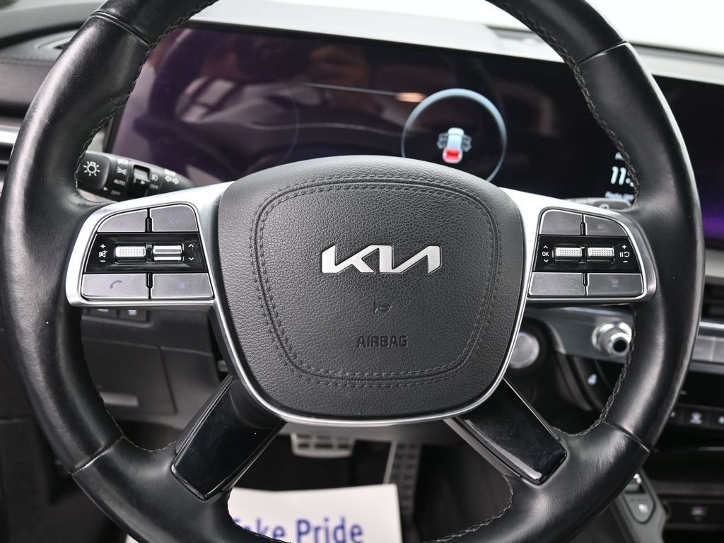 Kia Telluride Vehicle Full-screen Gallery Image 12