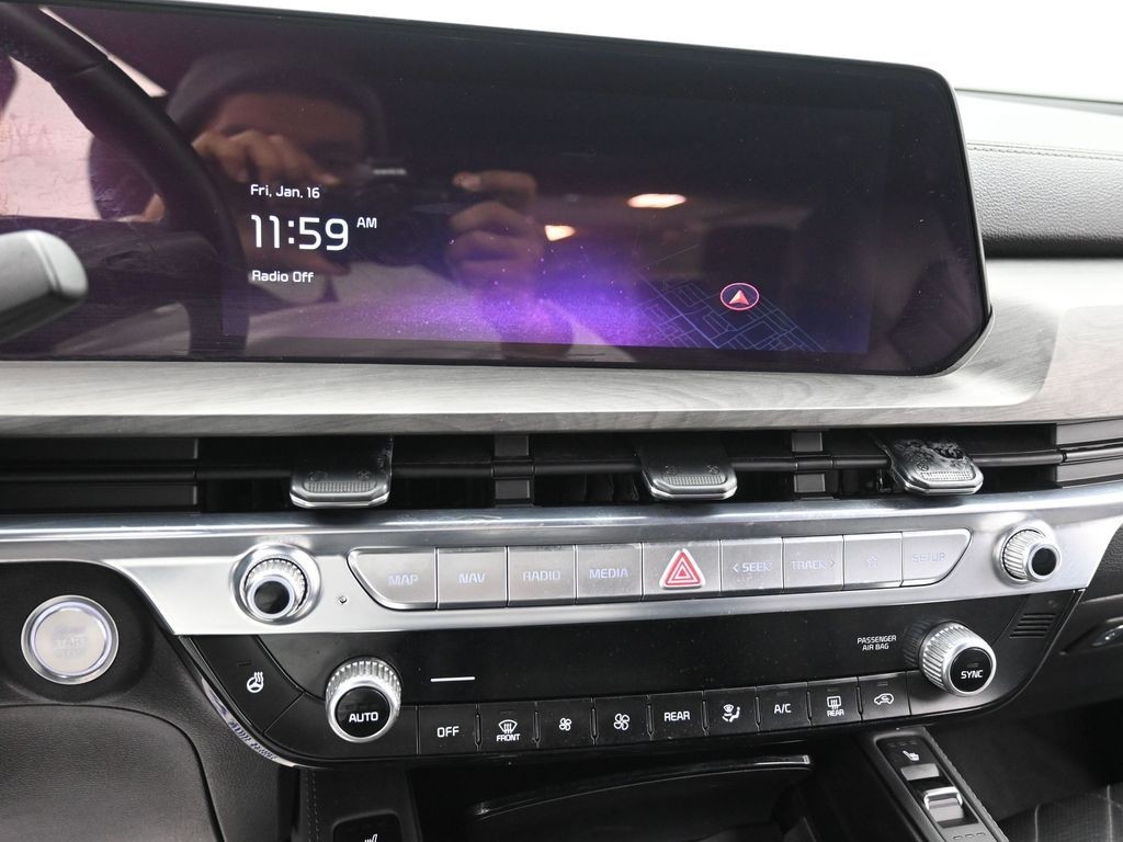 Kia Telluride Vehicle Full-screen Gallery Image 13