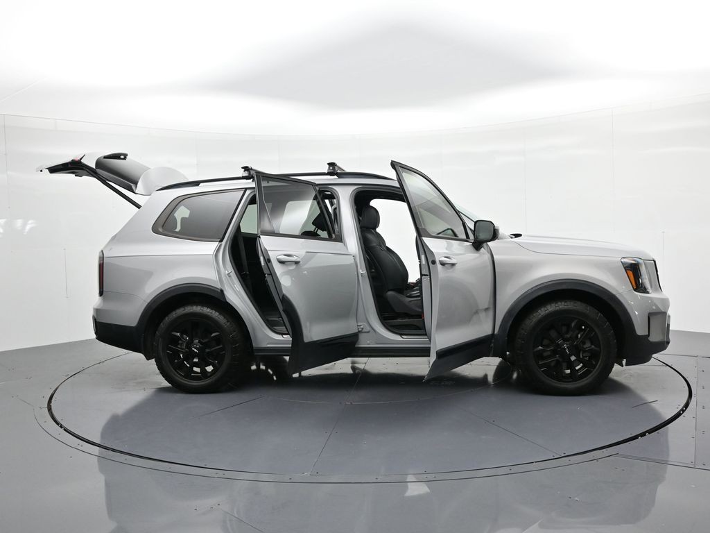 Kia Telluride Vehicle Full-screen Gallery Image 25
