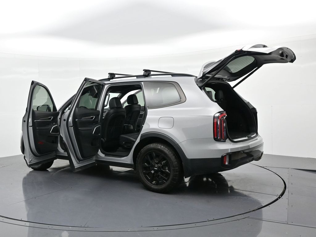 Kia Telluride Vehicle Full-screen Gallery Image 26