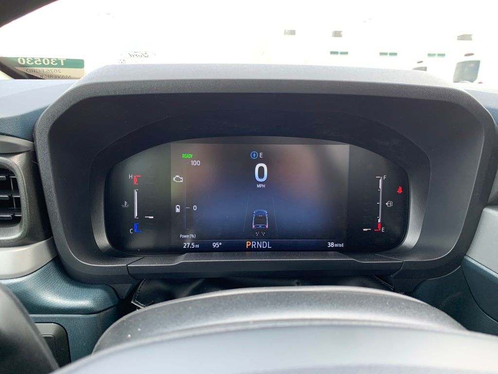 Ford Maverick Vehicle Full-screen Gallery Image 14