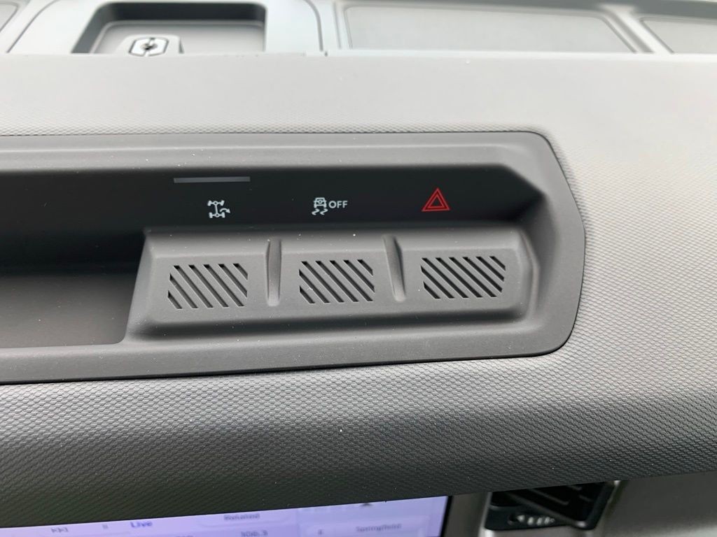 Ford Bronco Vehicle Full-screen Gallery Image 19