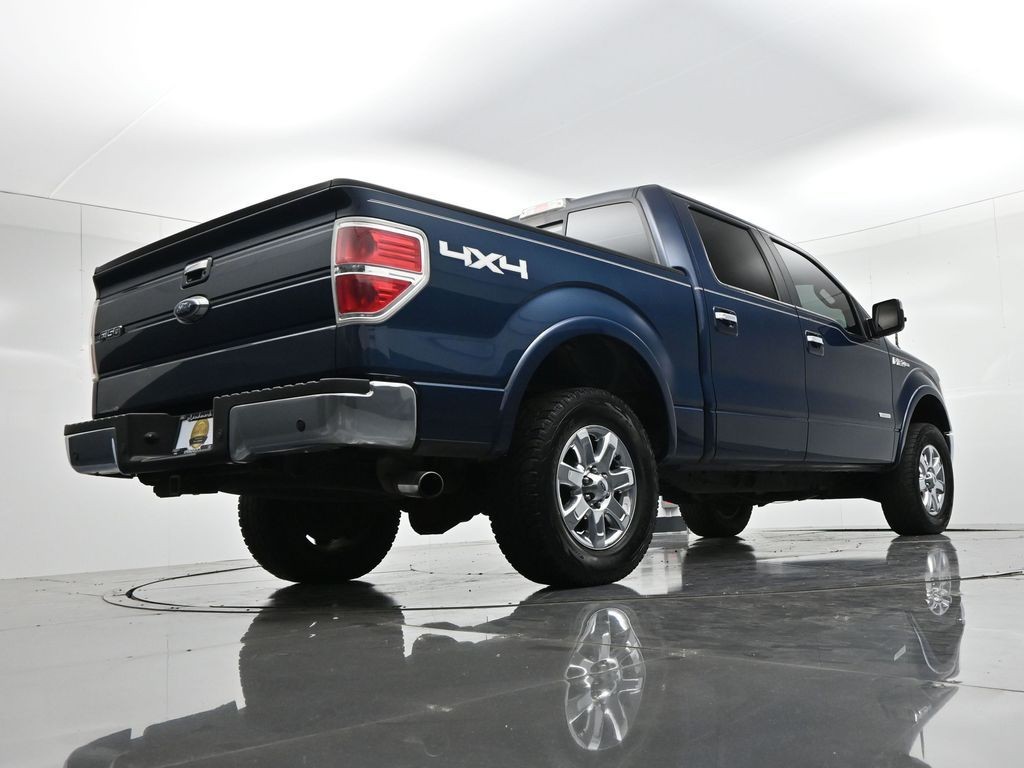 Ford F-150 Vehicle Full-screen Gallery Image 21