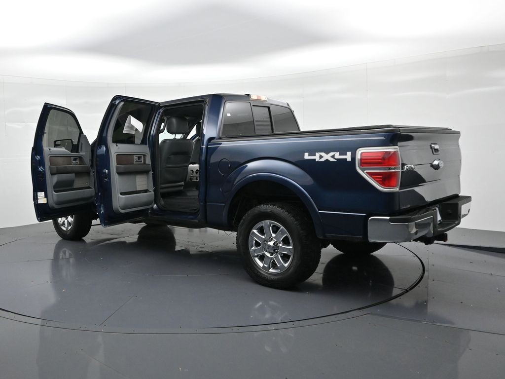 Ford F-150 Vehicle Full-screen Gallery Image 24