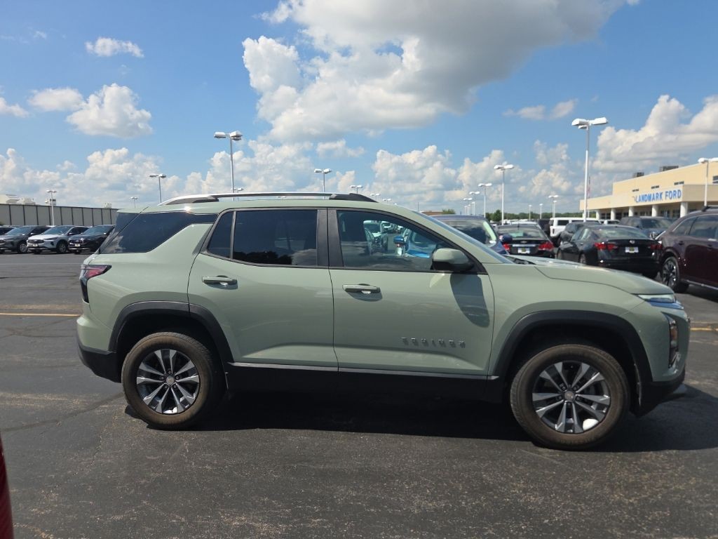 Chevrolet Equinox Vehicle Full-screen Gallery Image 07