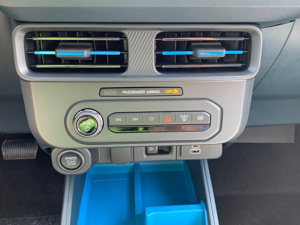 Ford Maverick Vehicle Full-screen Gallery Image 15