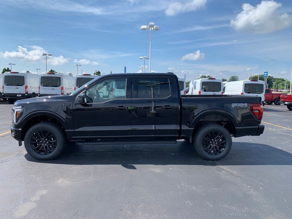 Ford F-150 Vehicle Full-screen Gallery Image 5