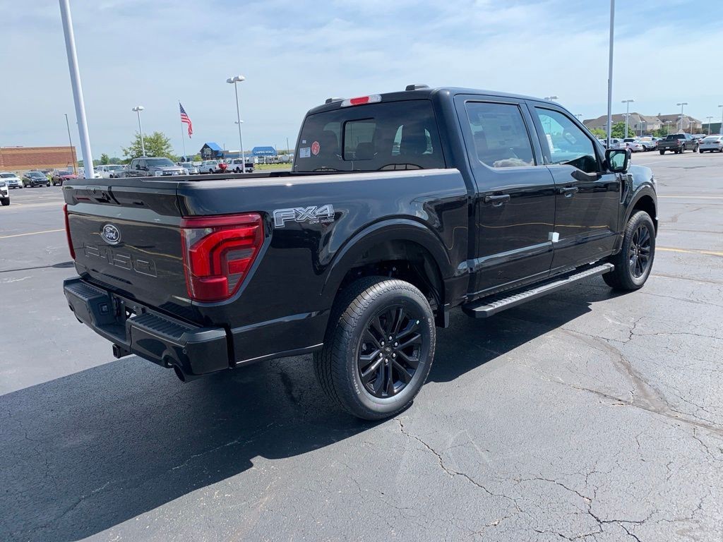 Ford F-150 Vehicle Full-screen Gallery Image 7