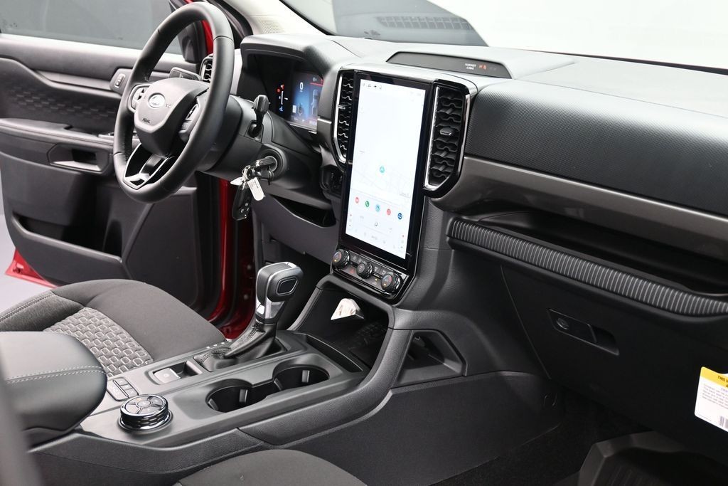 Ford Ranger Vehicle Full-screen Gallery Image 10