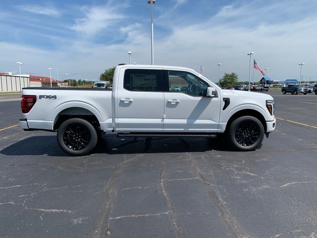 Ford F-150 Vehicle Full-screen Gallery Image 8
