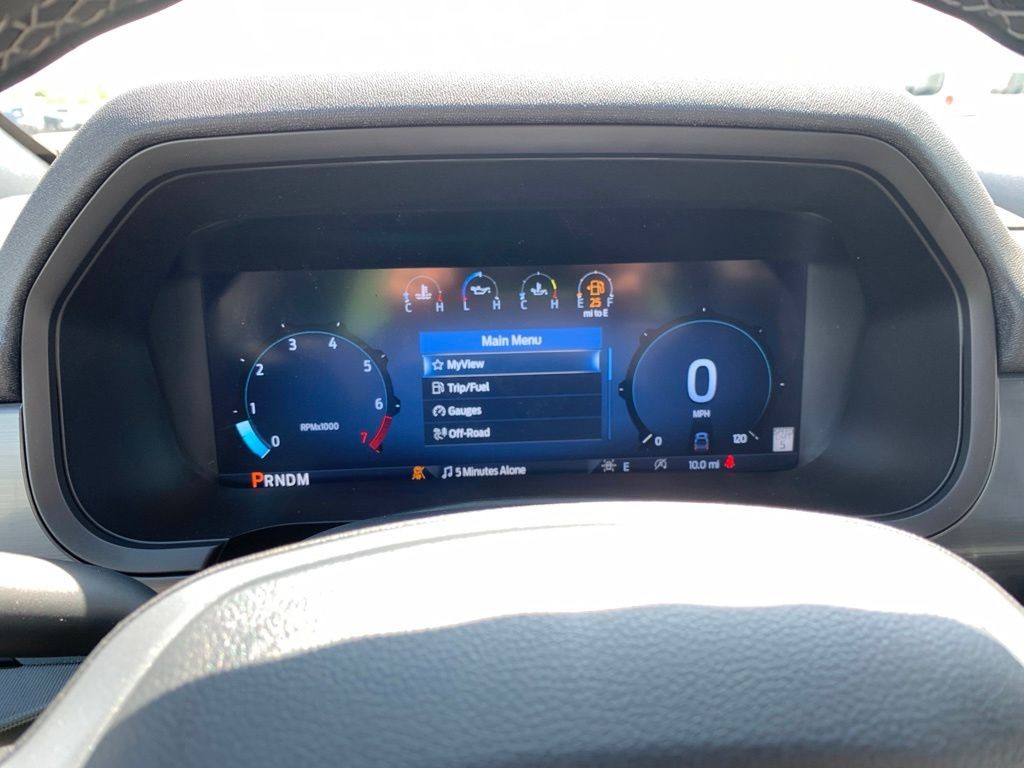 Ford F-150 Vehicle Full-screen Gallery Image 13
